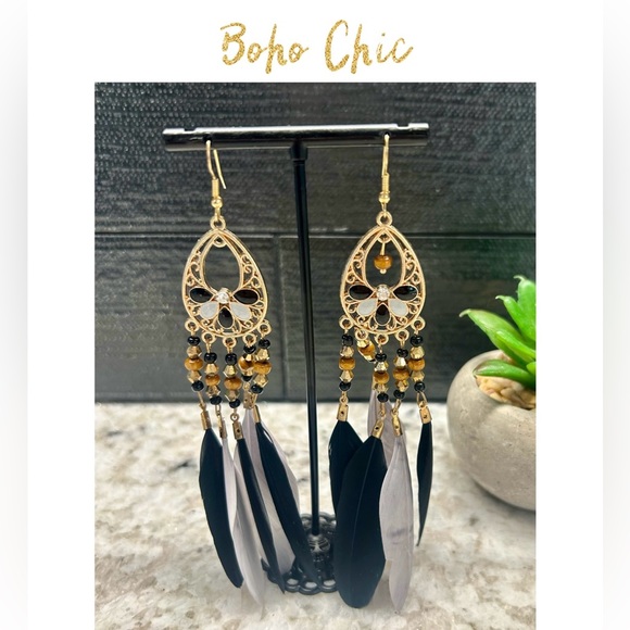 Jewelry - Boho Chic Black/Gray Feather Earrings